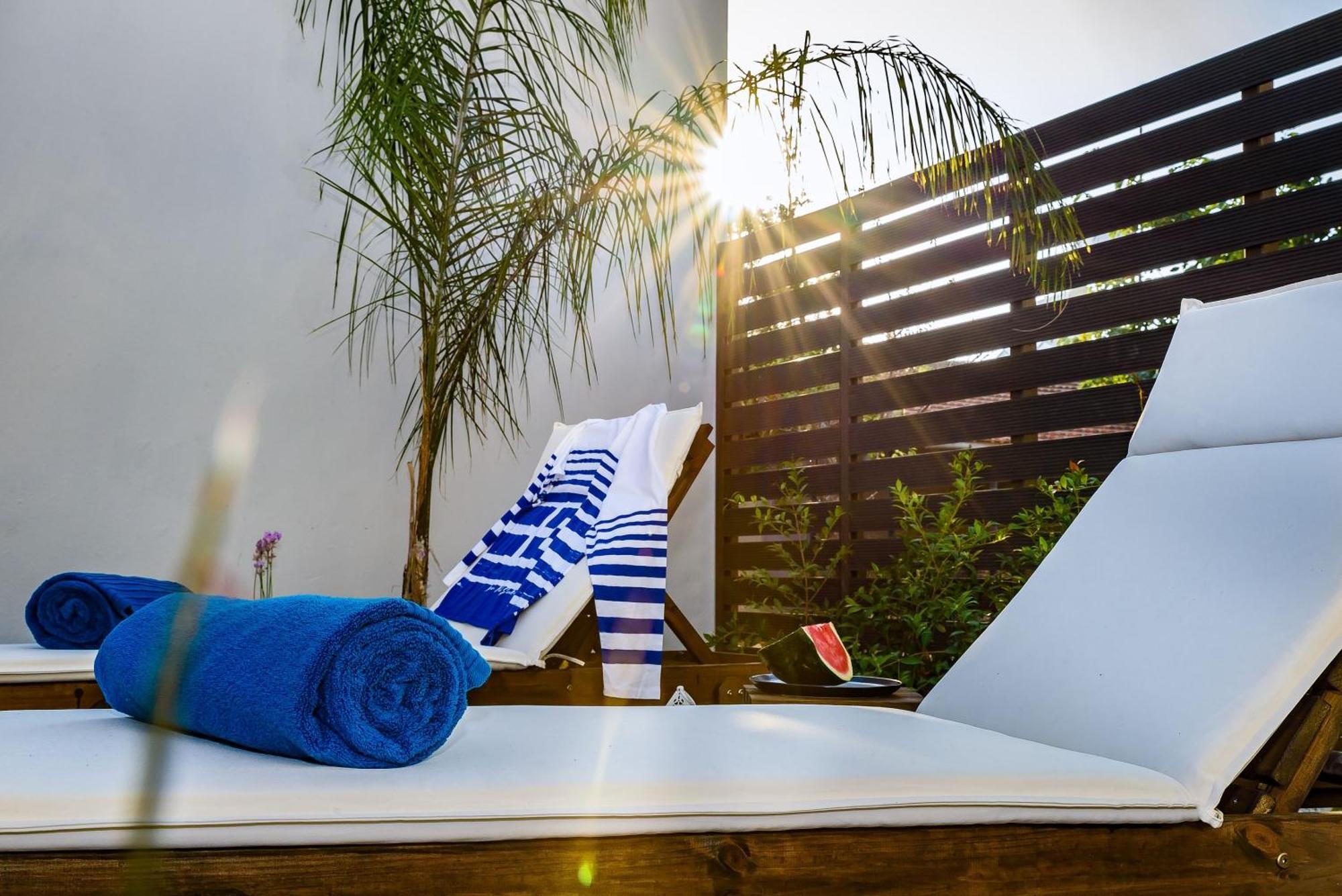 Solar Apartments Agia Marina 외부 사진